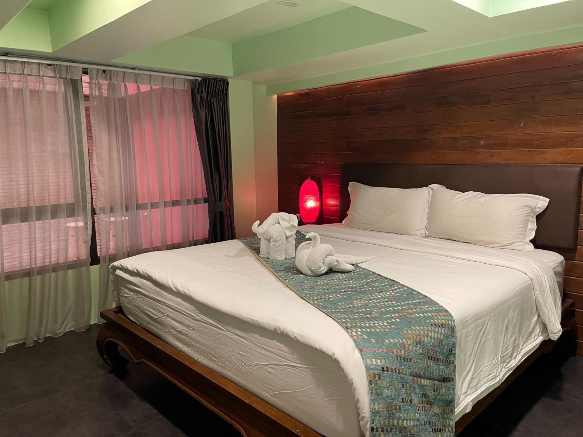 Le Pure Hotel Chiangmai SHA Chiang Mai Esterno foto