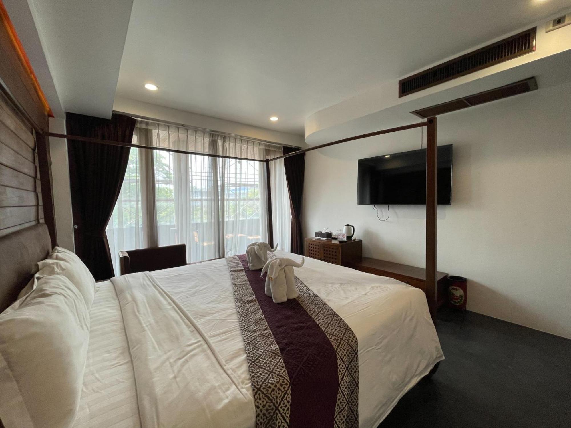 Le Pure Hotel Chiangmai SHA Chiang Mai Esterno foto