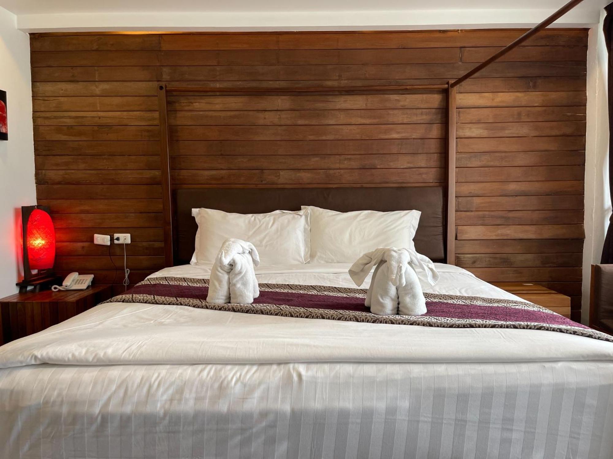 Le Pure Hotel Chiangmai SHA Chiang Mai Esterno foto